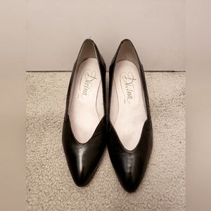 Divina black shoes